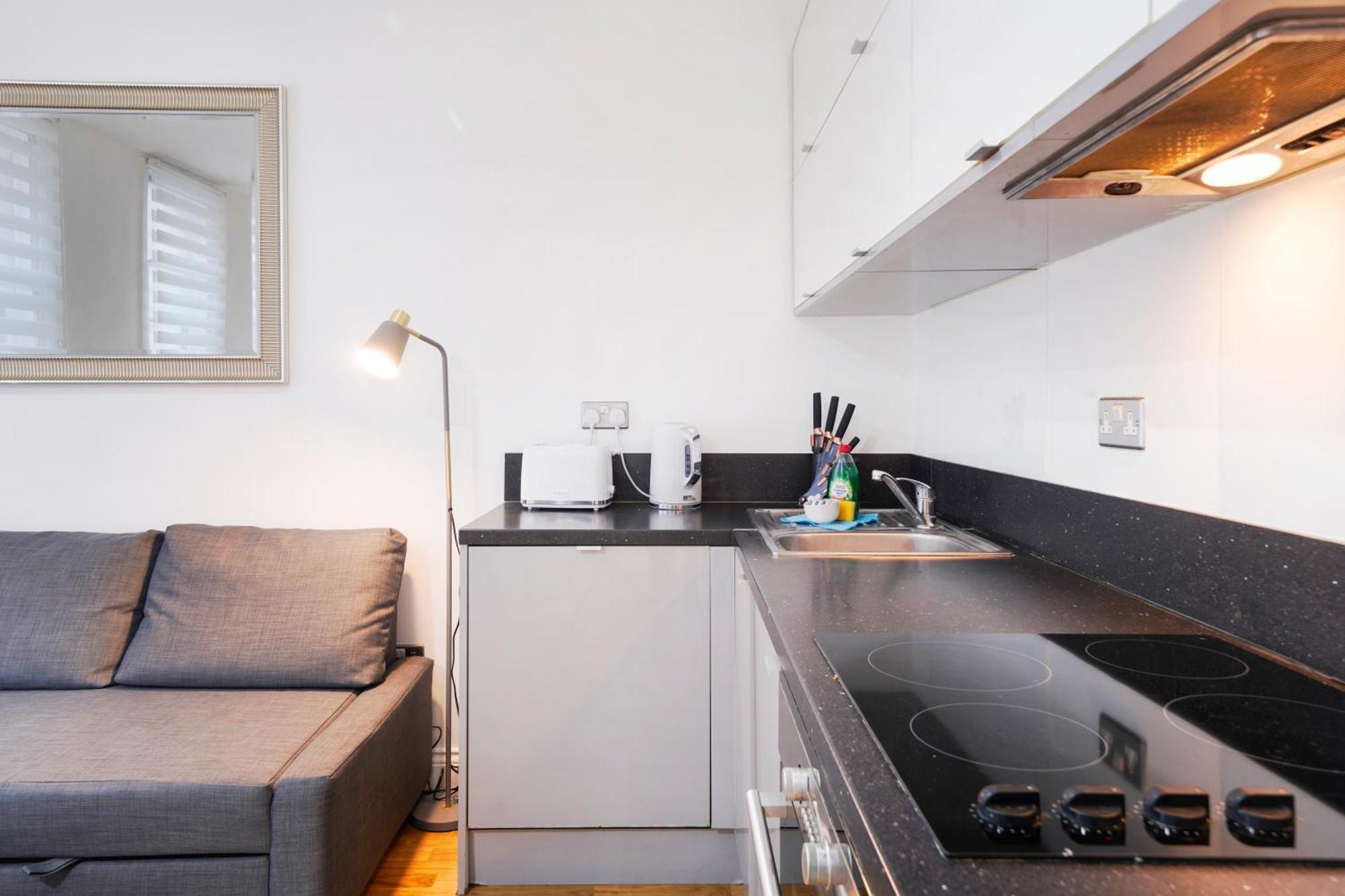 Apt 1, Soho Apartments 1St Floor By Indigo Flats London Exterior photo
